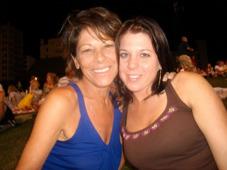 Betty Matthews Photo 28