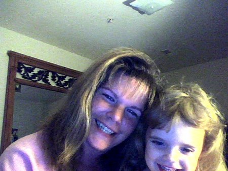 Elizabeth Fisher Photo 25