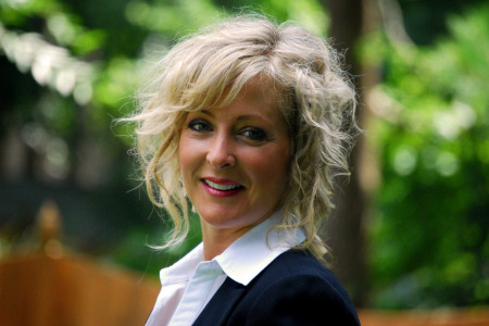 Rachel Thatcher Photo 12