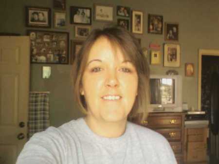 Michelle Hendrix Photo 31