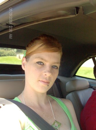 Bobbie Gates Photo 18