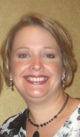 Laura Larson Photo 27
