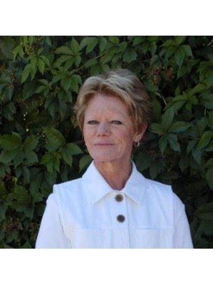 Betty Williams Photo 36