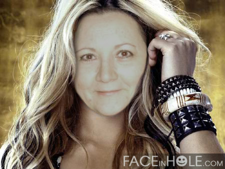 Anna Adamson Photo 8