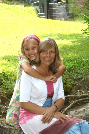 Connie Hamilton Photo 7