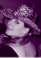 Sara Heath Photo 15