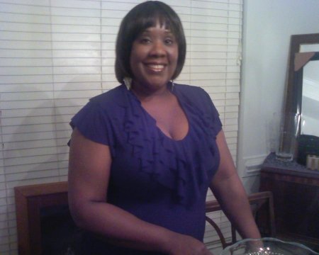 Elizabeth Alston Photo 17