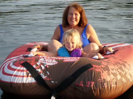 Anne Nelson Photo 32