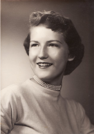 Roberta Collier Photo 15