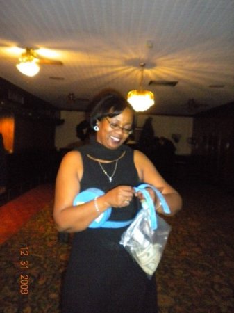 Loretta Rivers Photo 4