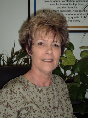 Roberta Dillon Photo 14