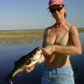 Suzanne Nelson Photo 16