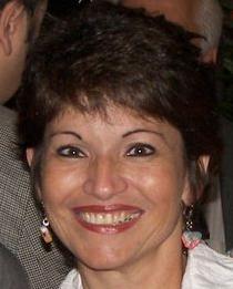 Maria Fernandes Photo 35