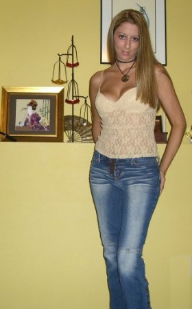 Christina Tavares Photo 15