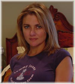 Michelle Faulkner Photo 43