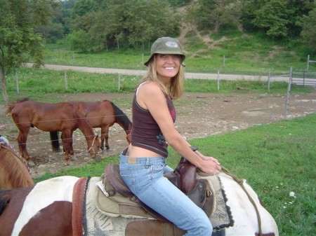 Tonya Hatfield Photo 4